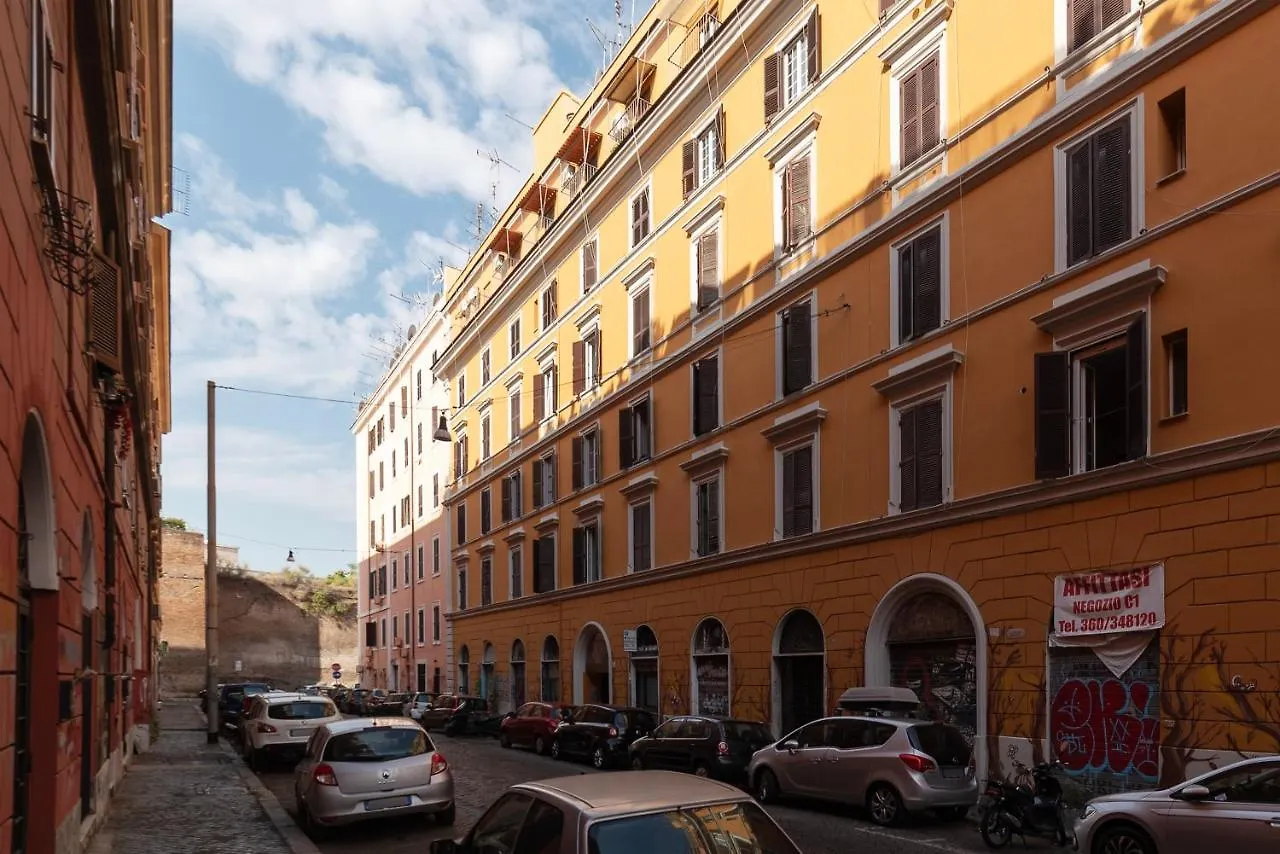 San Lorenzo Welcoming Apartment Rome 0*,  Italy